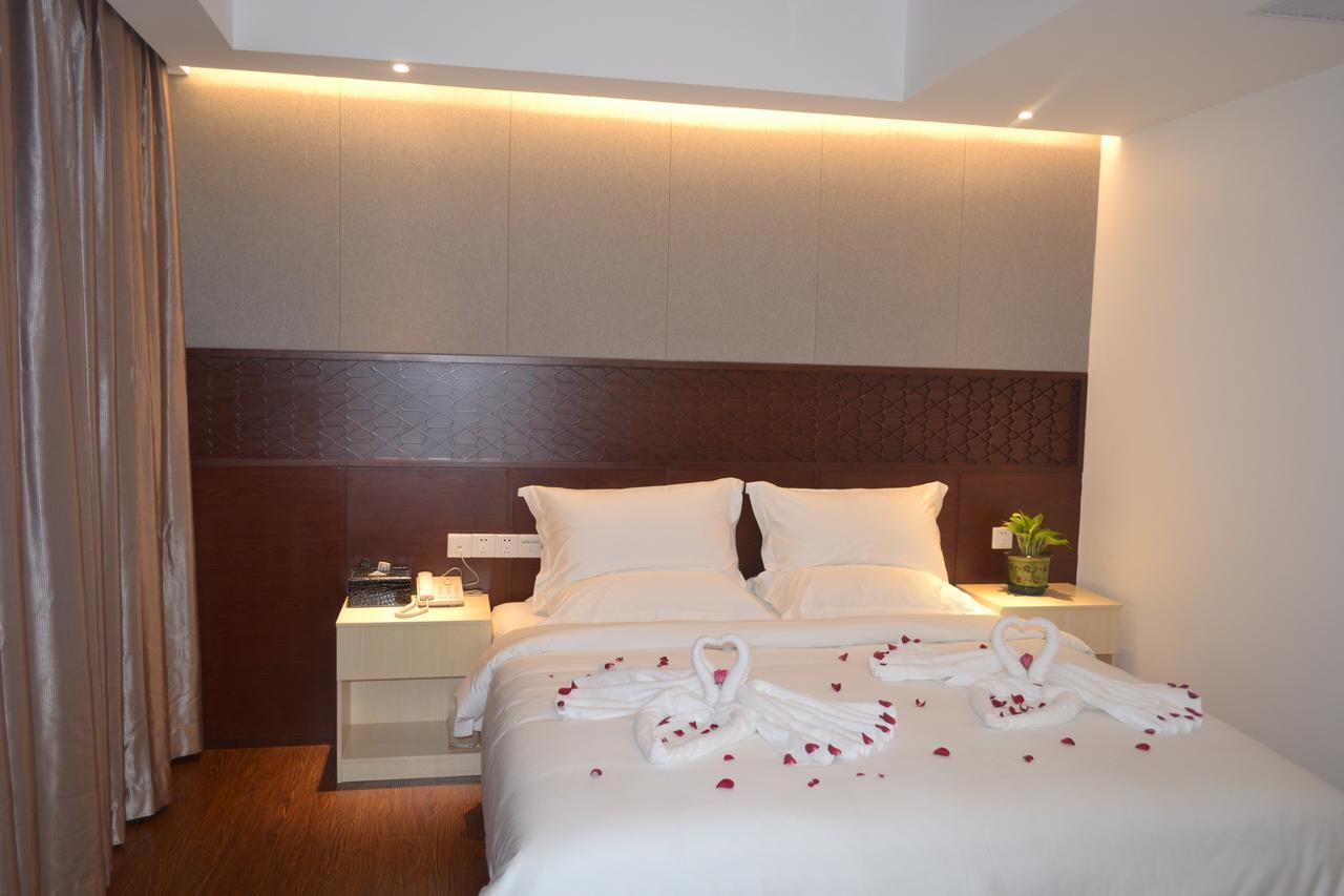 Royal Holiday Hotel Yangon Eksteriør bilde