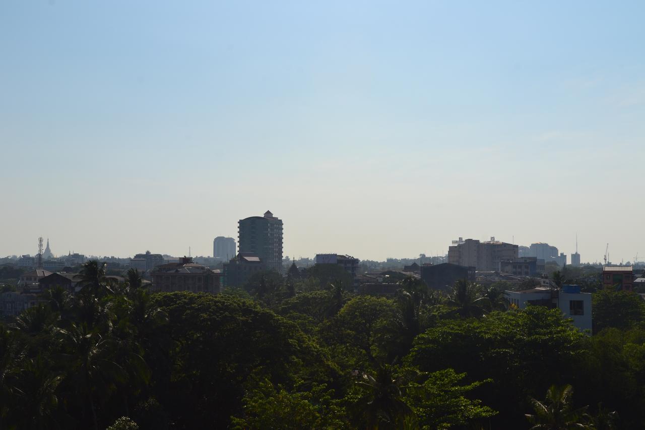 Royal Holiday Hotel Yangon Eksteriør bilde