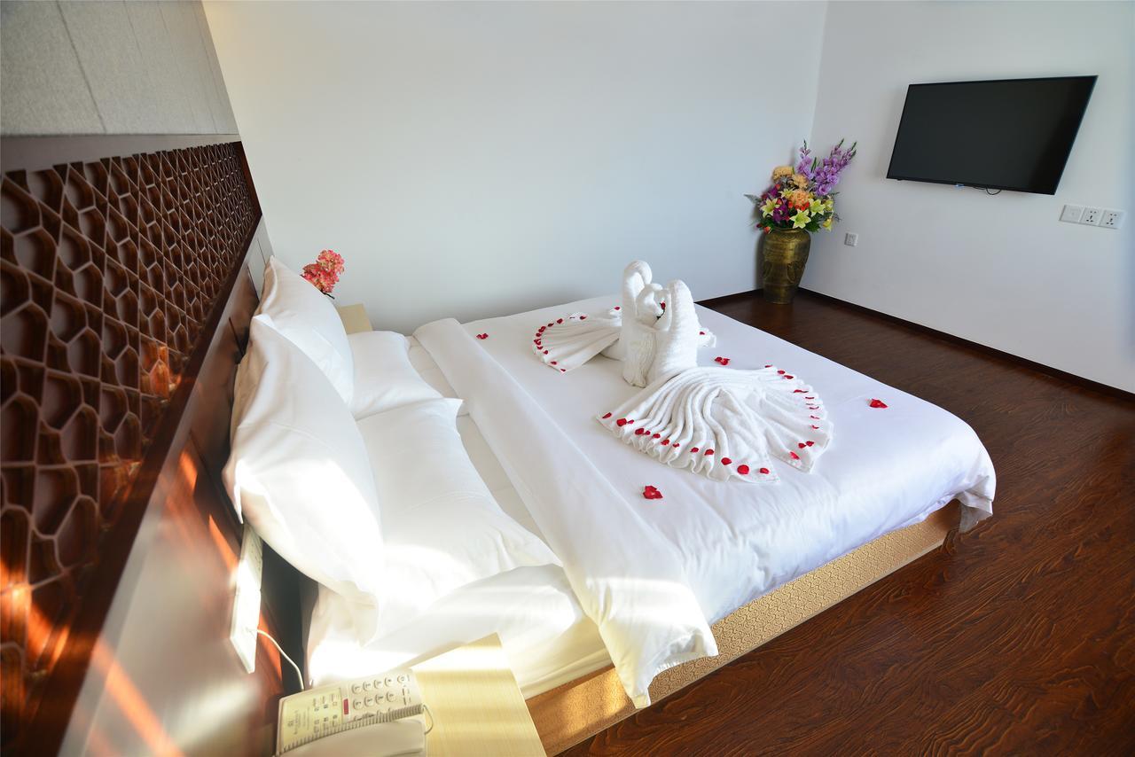 Royal Holiday Hotel Yangon Eksteriør bilde