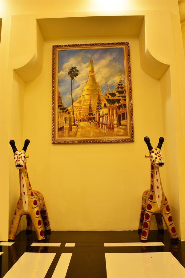 Royal Holiday Hotel Yangon Eksteriør bilde
