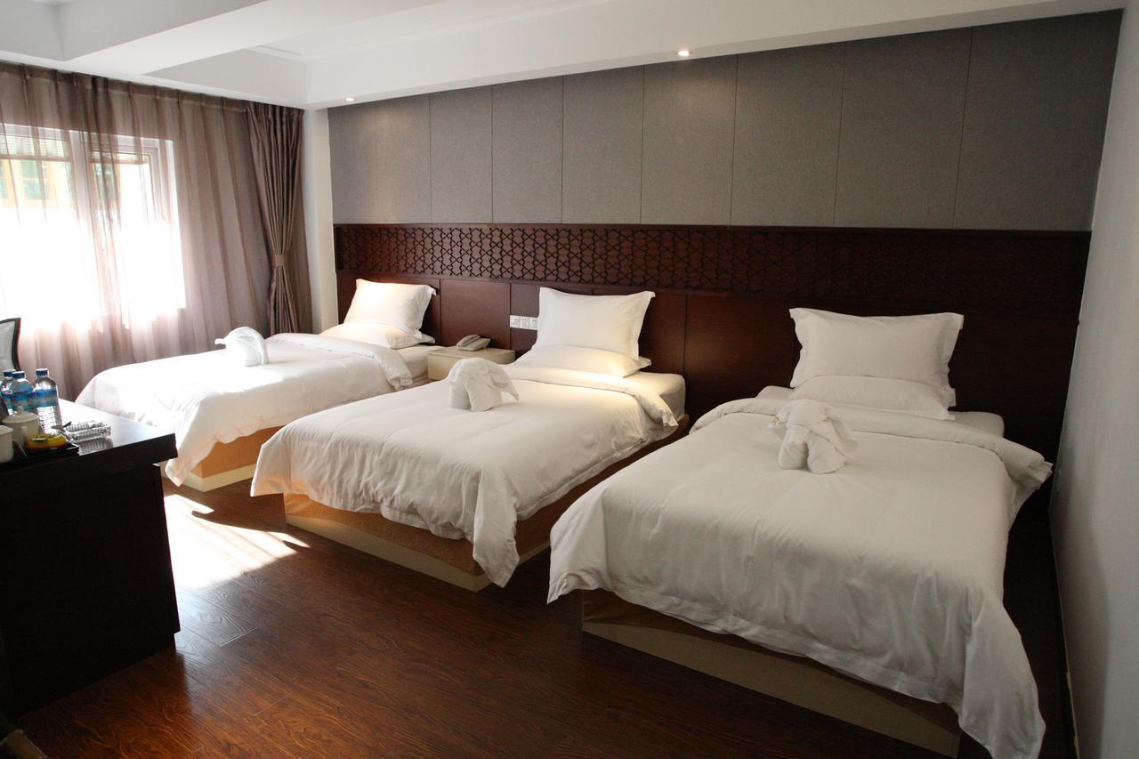 Royal Holiday Hotel Yangon Rom bilde